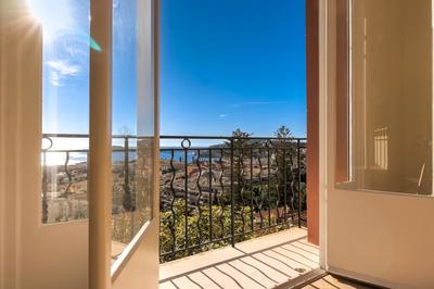 Appartement - 190 m² - 4 pièces