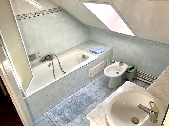 Demeure - 158 m² - 6 pièces