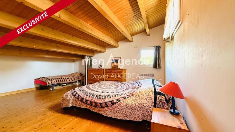 Maison traditionnelle - 151 m² - 5 pièces