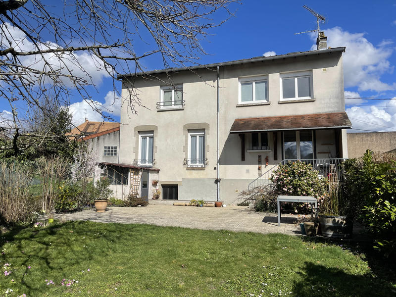 Maison - 152 m² - 7 pièces