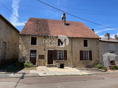 Maison de village - 96 m² - 3 pièces