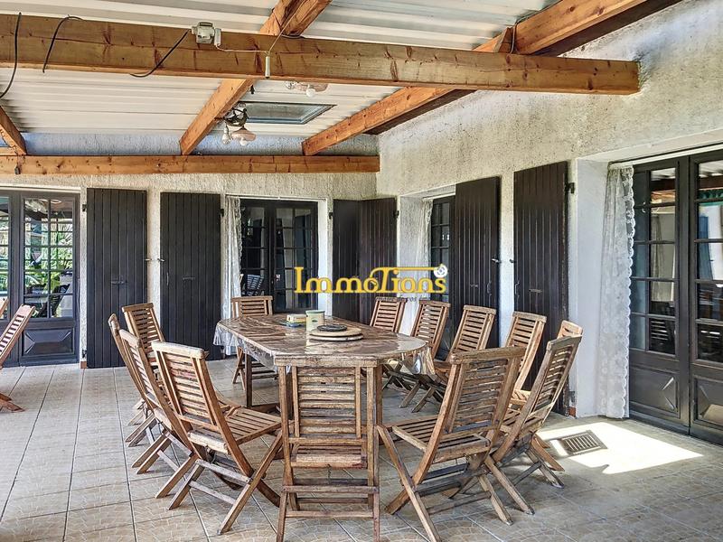 Maison - 175 m² - 8 pièces