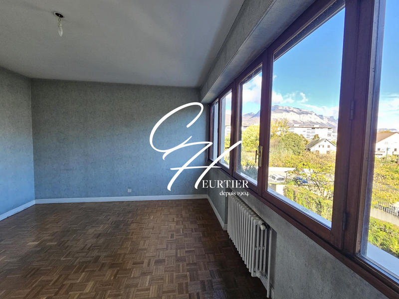 Appartement - 112 m² - 4 pièces