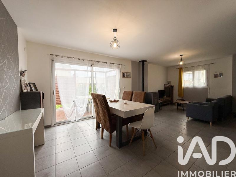 Maison - 90 m² - 5 pièces