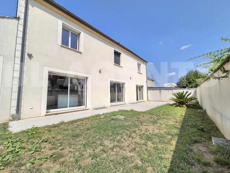 Maison - 150 m² - 5 pièces