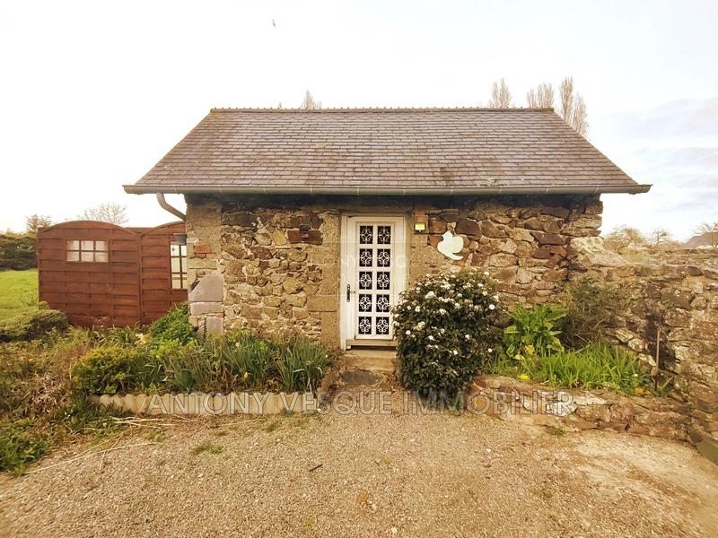 Maison - 250 m² - 10 pièces