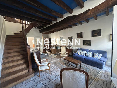 Maison - 200 m² - 7 pièces