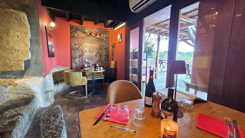 Local commercial - 119 m² - 3 pièces