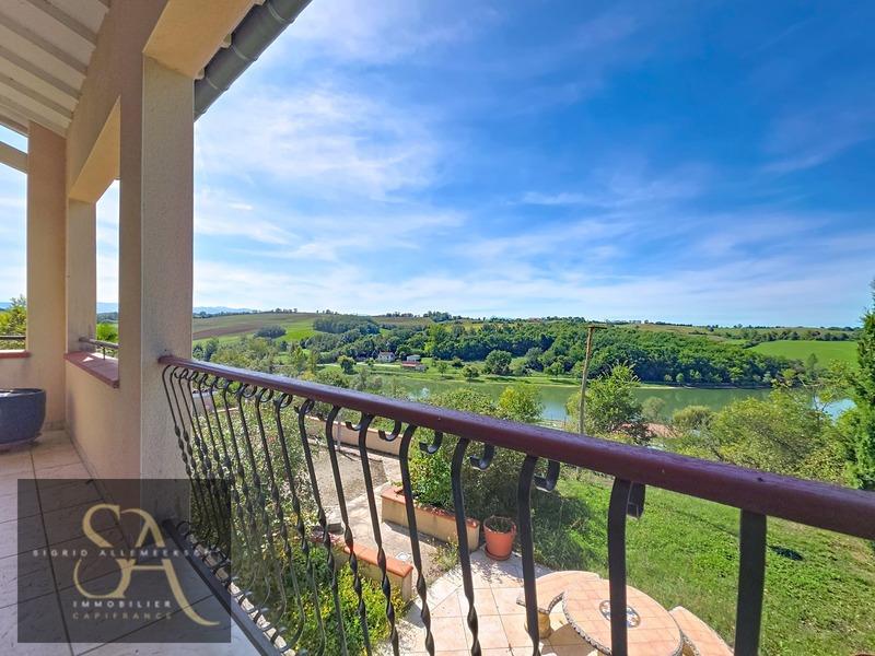 Maison - 159 m² - 6 pièces