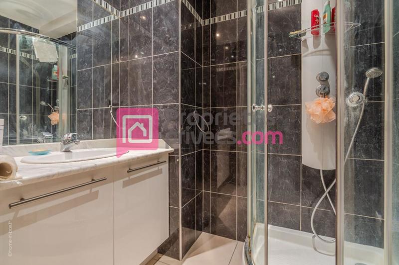 Appartement - 146 m² - 6 pièces