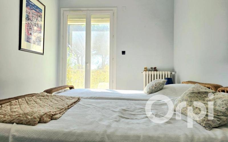 Propriété - 561 m² - 11 pièces