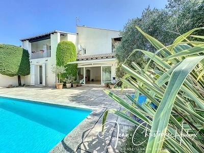 Villa - 156 m² - 5 pièces