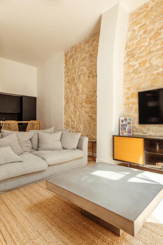 Loft - 70 m² - 4 pièces