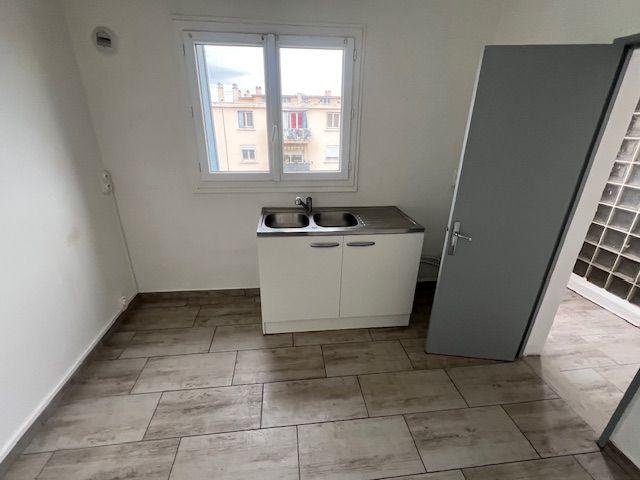 Appartement - 72 m² - 4 pièces