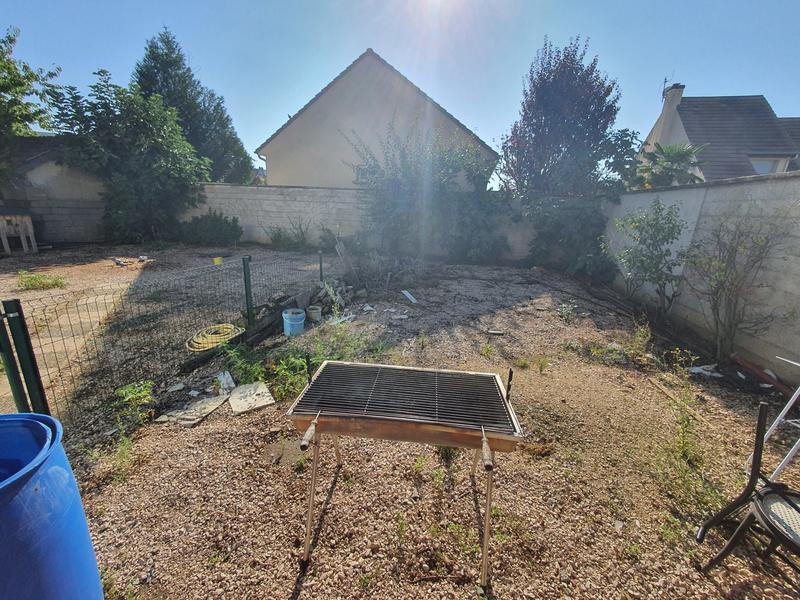 Maison - 235 m² - 10 pièces