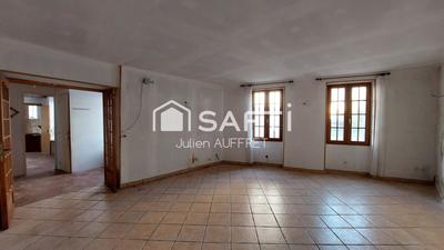 Maison - 111 m² - 6 pièces