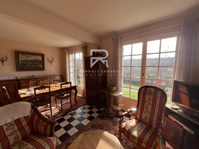 Maison - 98 m² - 4 pièces