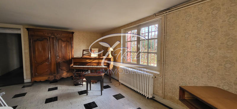 Villa - 319 m² - 12 pièces