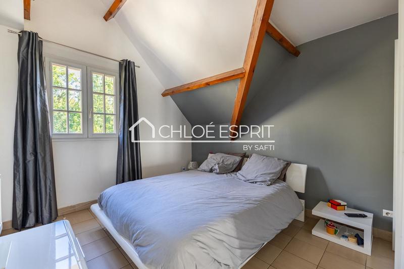 Maison - 140 m² - 6 pièces