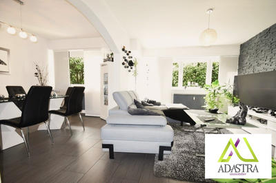 Appartement - 81 m² - 4 pièces