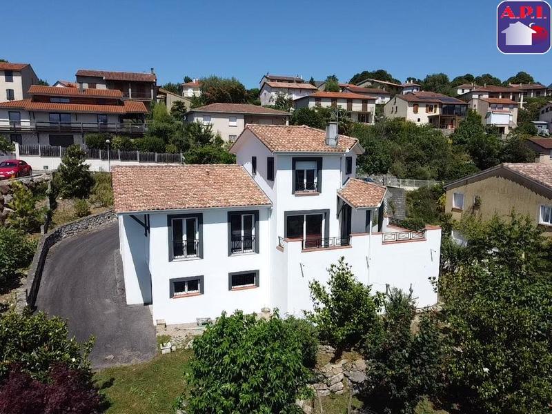 Maison - 148 m² - 6 pièces