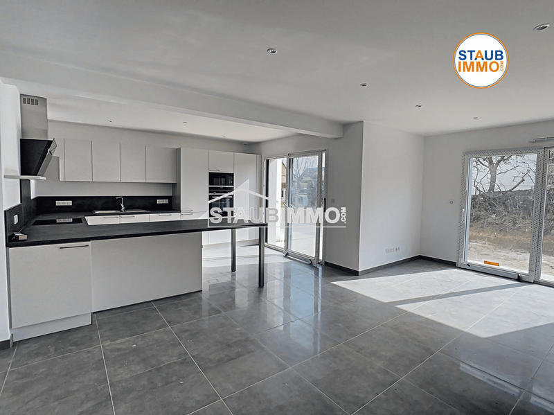 Maison - 107 m² - 5 pièces