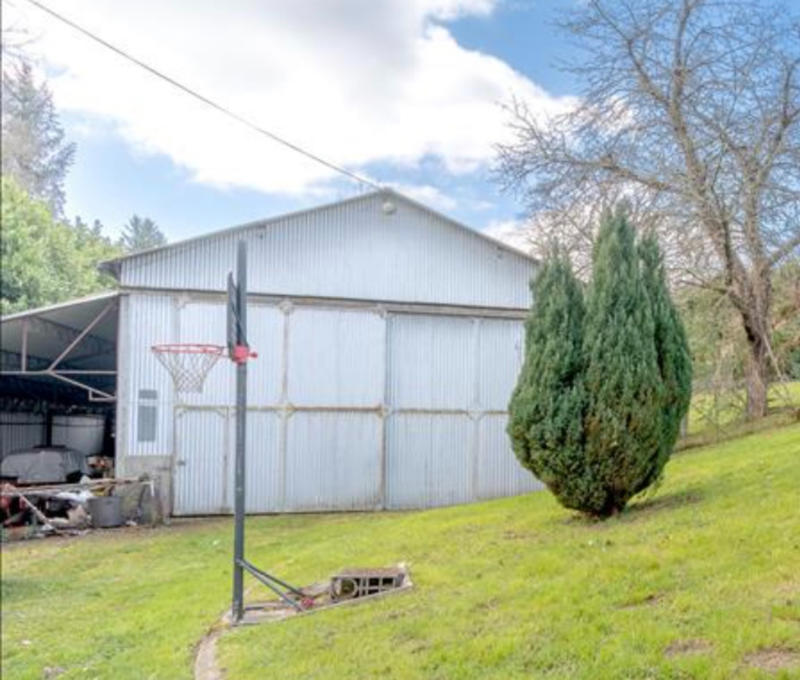 Maison - 165 m² - 9 pièces