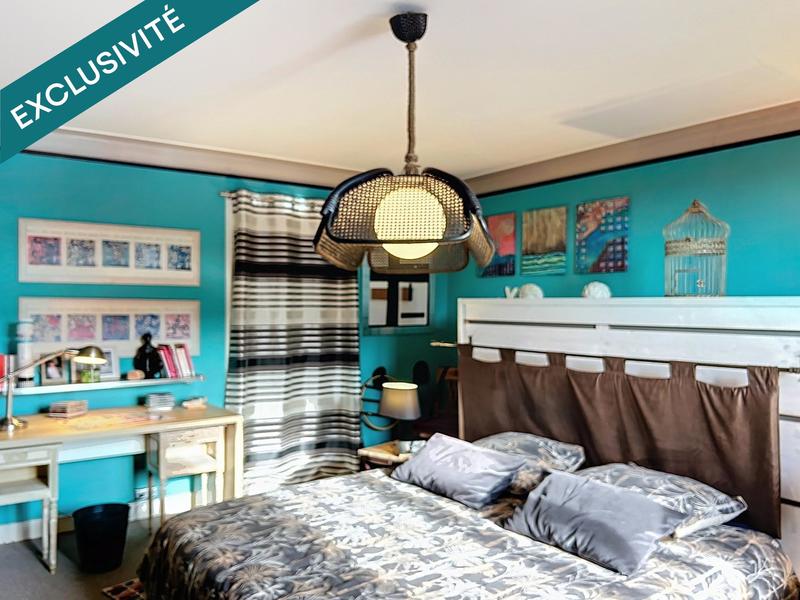 Maison - 207 m² - 7 pièces