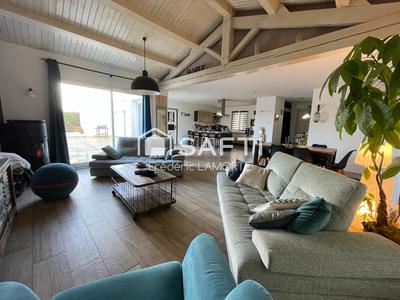 Maison - 150 m² - 6 pièces