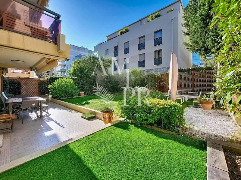 Appartement - 77 m² - 4 pièces