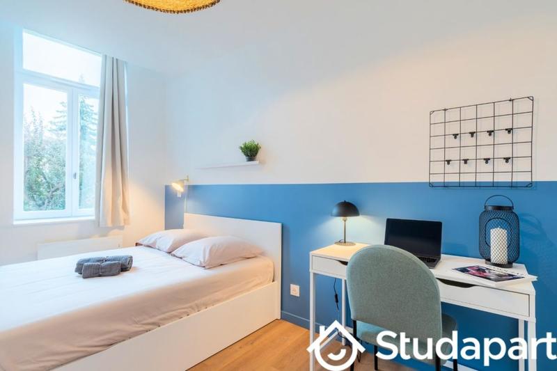 Chambre - 14 m² - 1 pièce