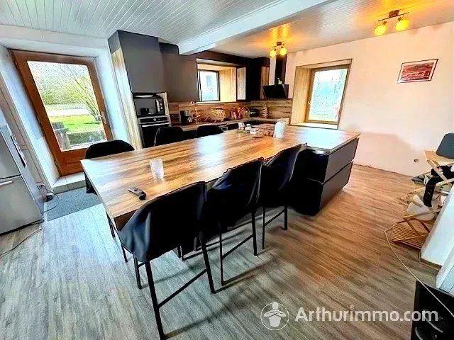 Maison - 168 m² - 7 pièces