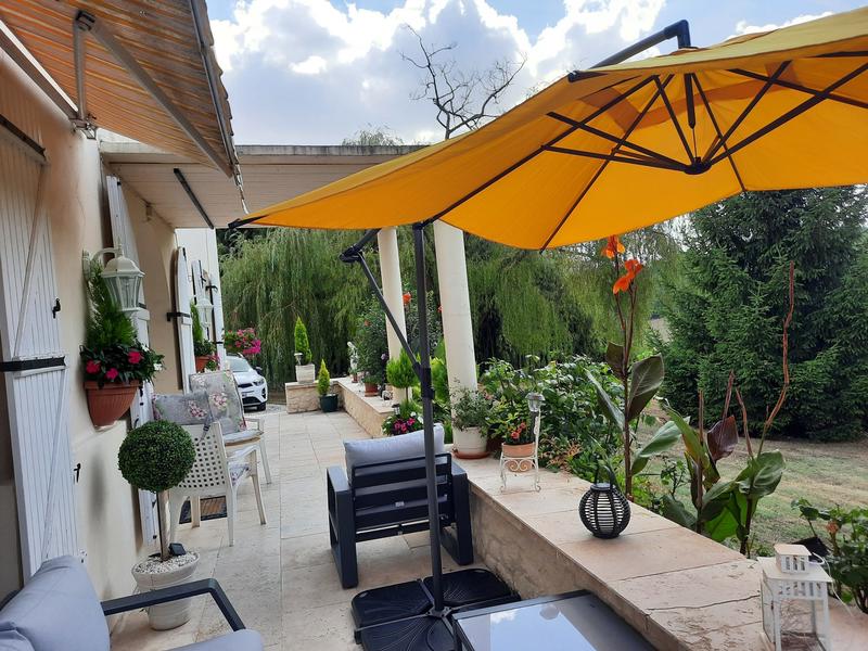 Maison traditionnelle - 285 m² - 13 pièces