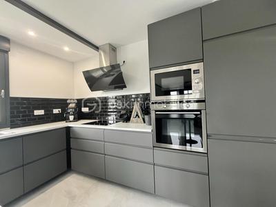 Maison - 104 m² - 4 pièces