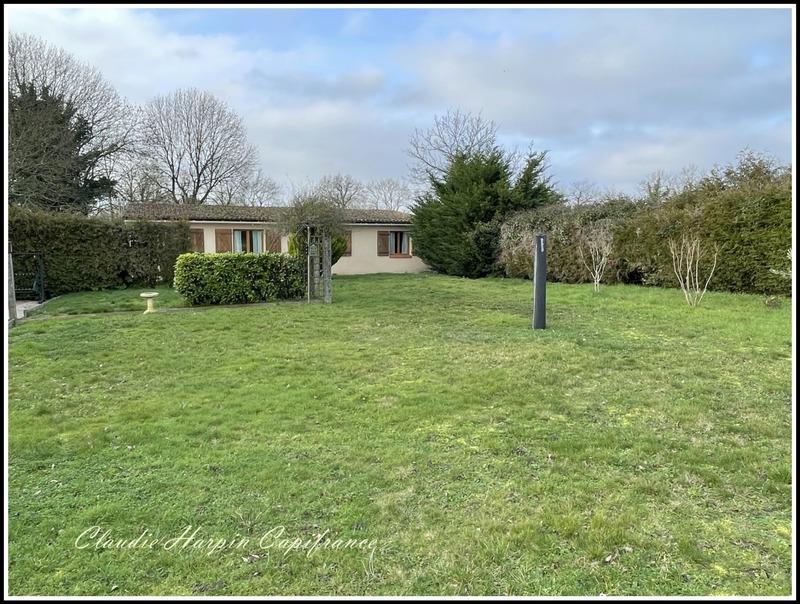 Maison - 255 m² - 9 pièces