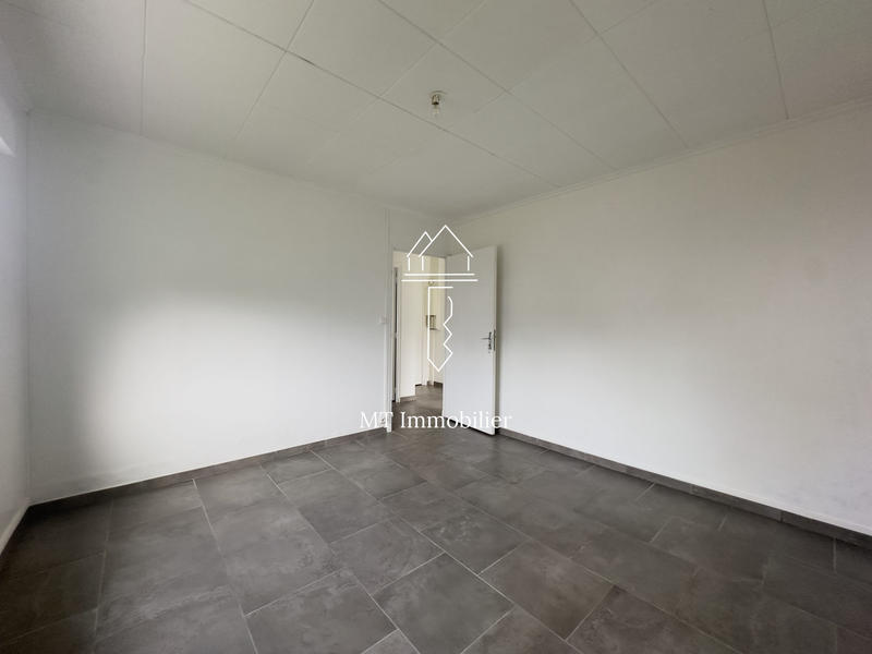 Maison - 94 m² - 5 pièces