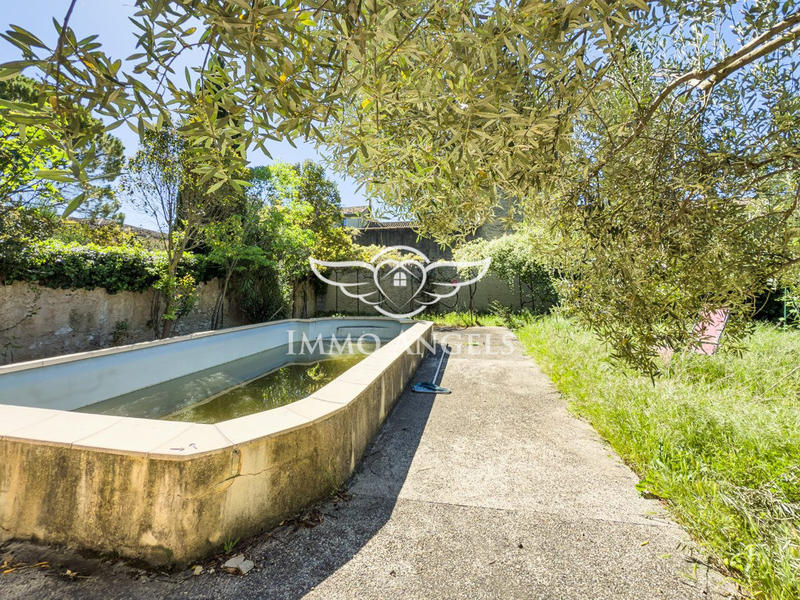 Maison - 204 m² - 5 pièces