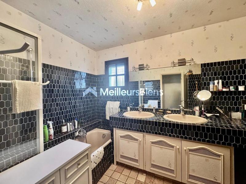 Villa - 142 m² - 6 pièces