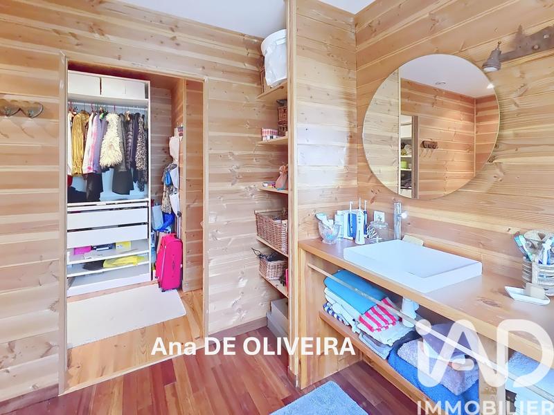 Maison - 180 m² - 5 pièces