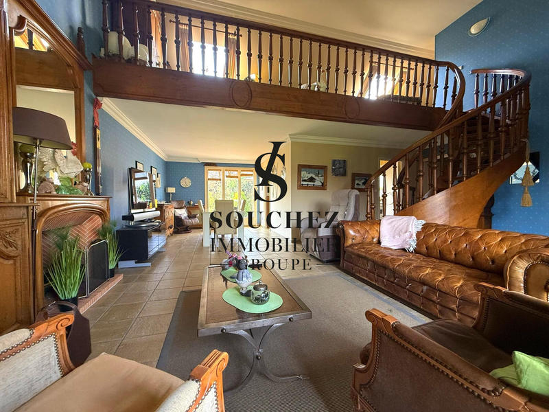 Maison - 165 m² - 6 pièces