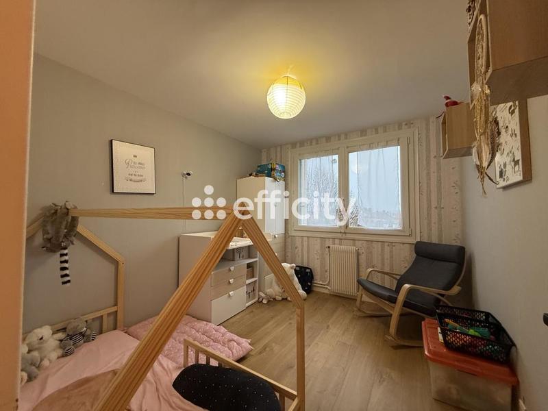 Appartement - 83 m² - 4 pièces