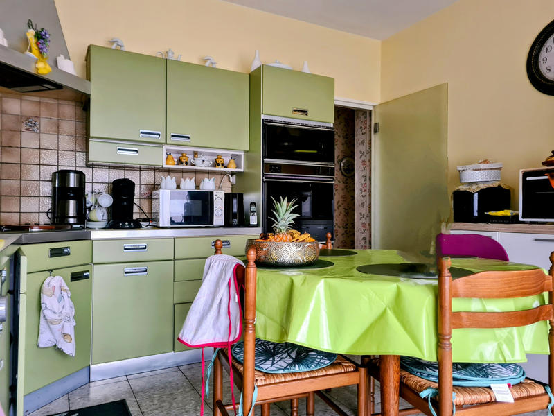 Maison - 187 m² - 9 pièces