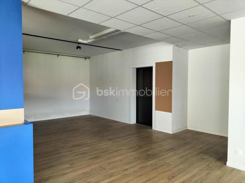 Local commercial - 192 m² - 1 pièce