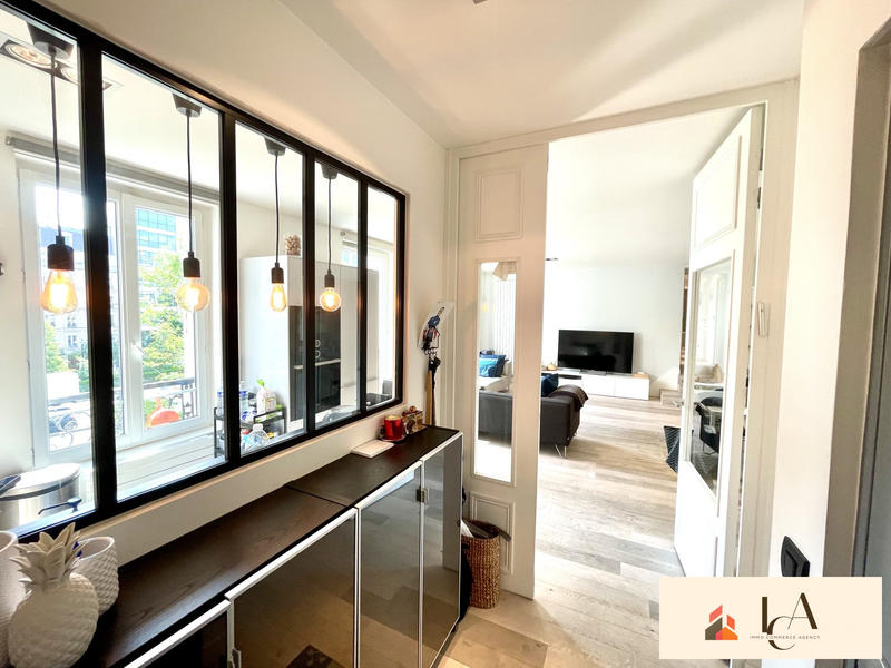 Appartement - 90 m² - 4 pièces