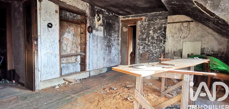 Maison - 237 m² - 10 pièces