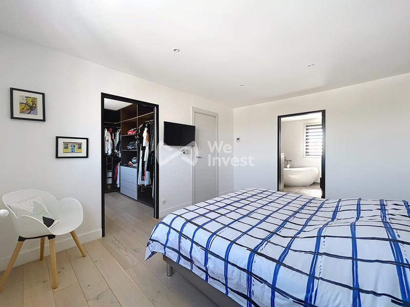 Villa - 197 m² - 7 pièces