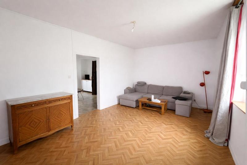 Maison - 88 m² - 4 pièces