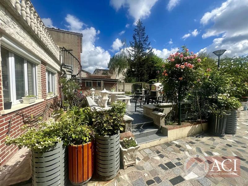 Maison - 105 m² - 4 pièces