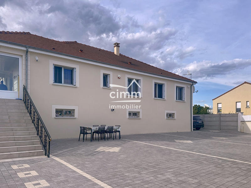 Maison - 146 m² - 6 pièces