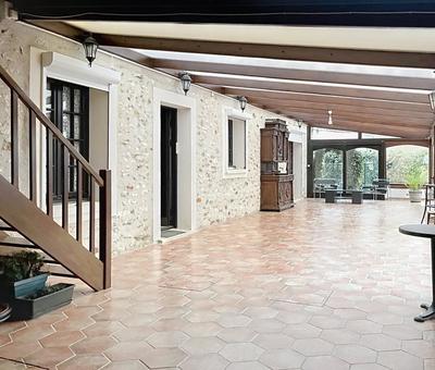 Maison - 275 m² - 7 pièces